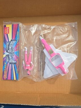 Vintage 1995 McDonalds Happy Meal Mighty Morphin Power Rangers Pink Figure